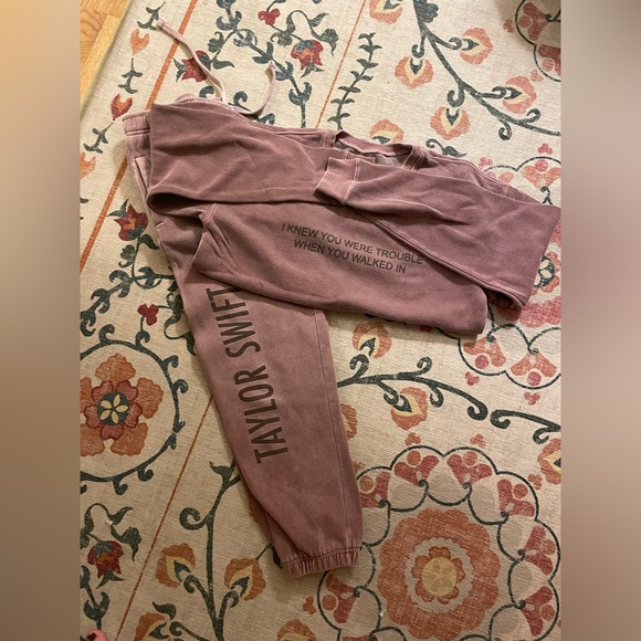 Urban Outfitters Sweaters Taylor Swift Urban Outfitters Red Taylors